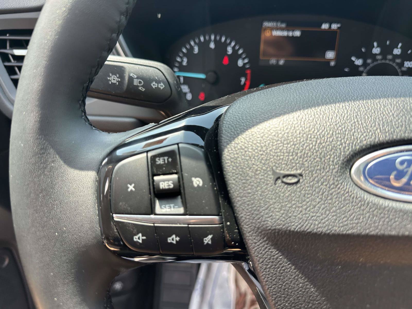 Certified 2022 Ford Escape SEL AWD/4WD image 32