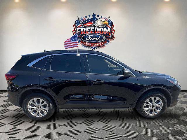 Certified 2024 Ford Escape Active w/ Tech Pack #1 AWD/4WD image 3