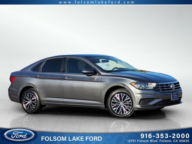Used 2021 Volkswagen Jetta SE w/ SE Cold Weather Package