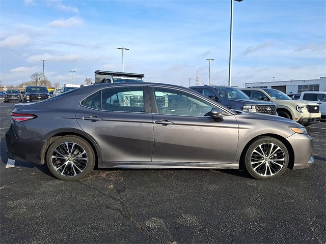 Used 2018 Toyota Camry SE image 7