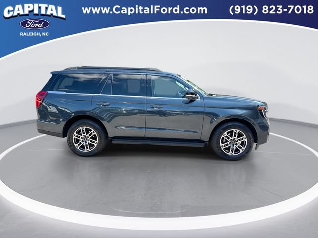 Certified 2025 Ford Expedition Active RWD image 9