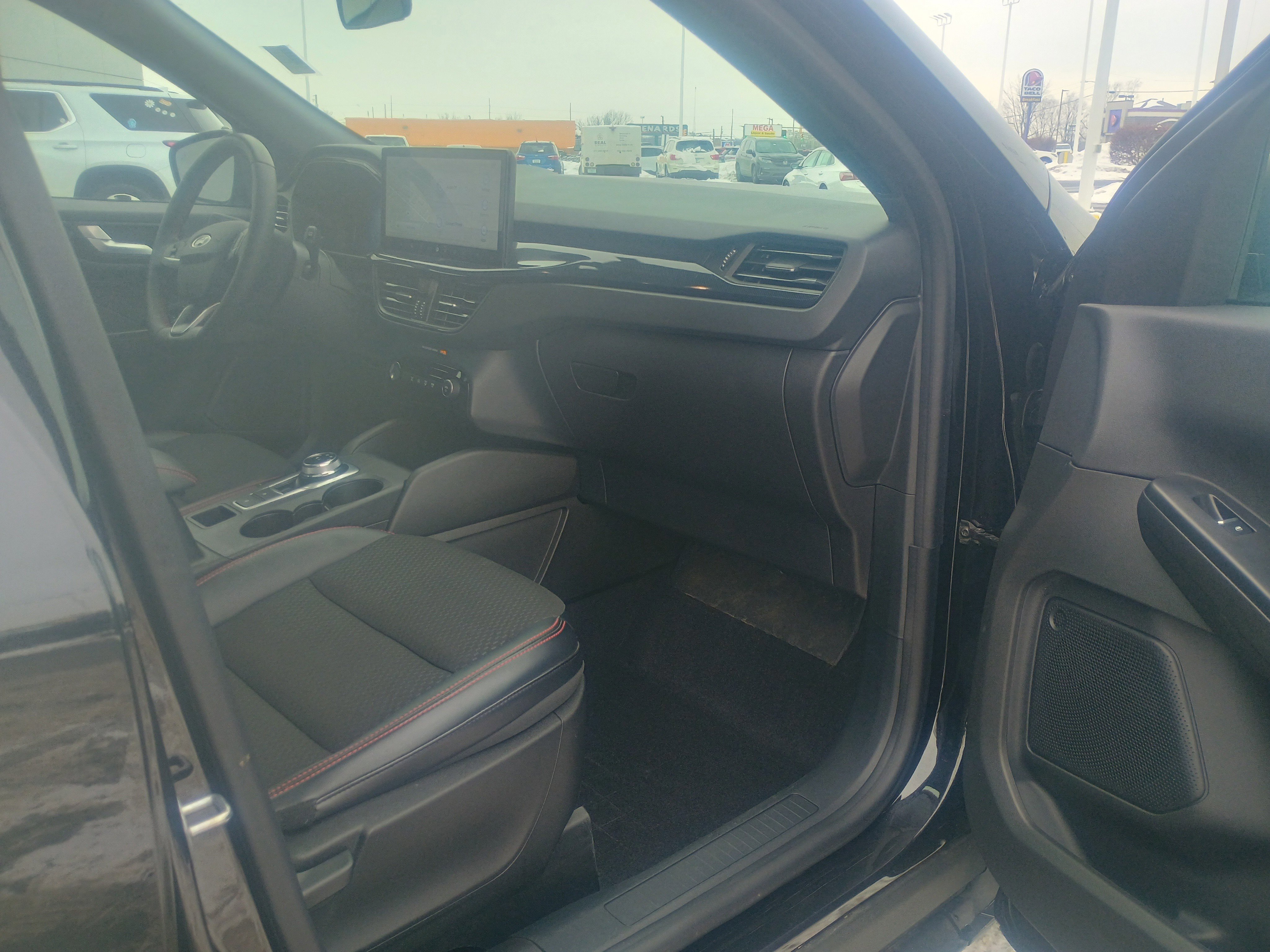 Certified 2023 Ford Escape ST-Line w/ Tech Pack #1 image 17