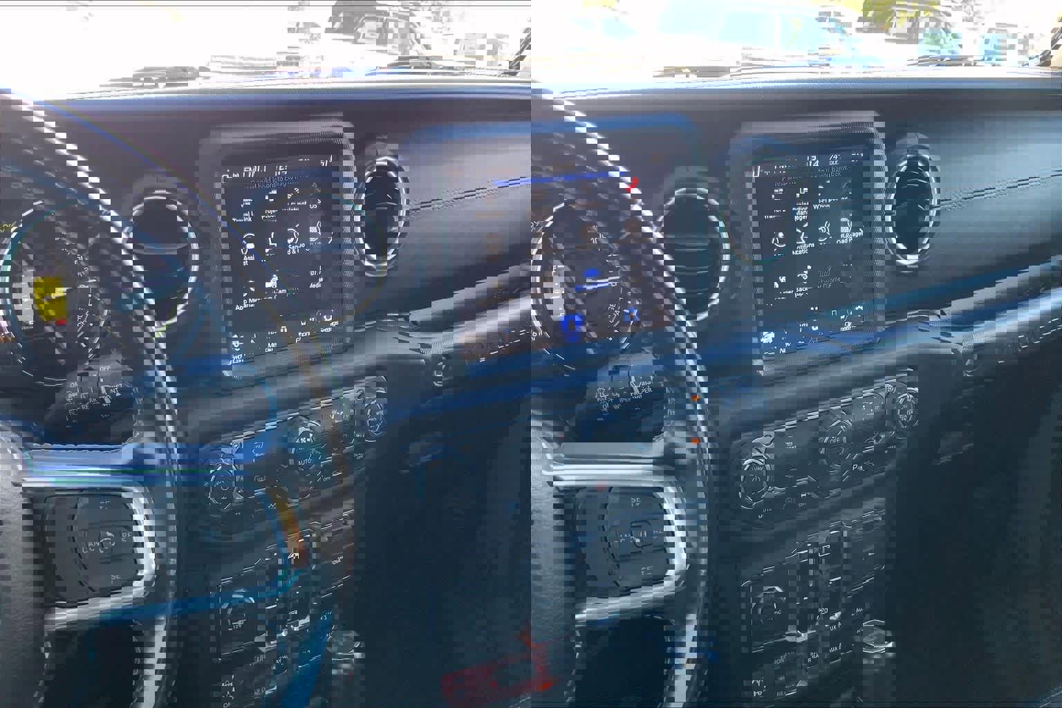 Used 2021 Jeep Wrangler Unlimited Rubicon 4xe w/ Steel Bumper Group image 15