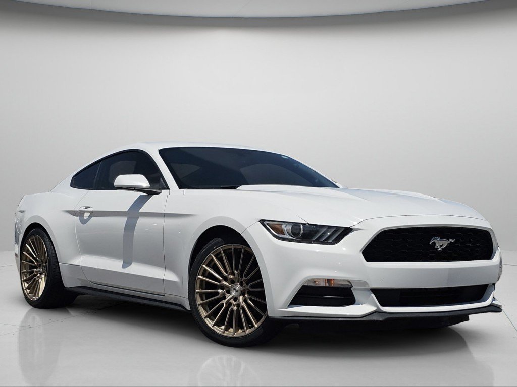 Certified 2017 Ford Mustang Coupe RWD image 2