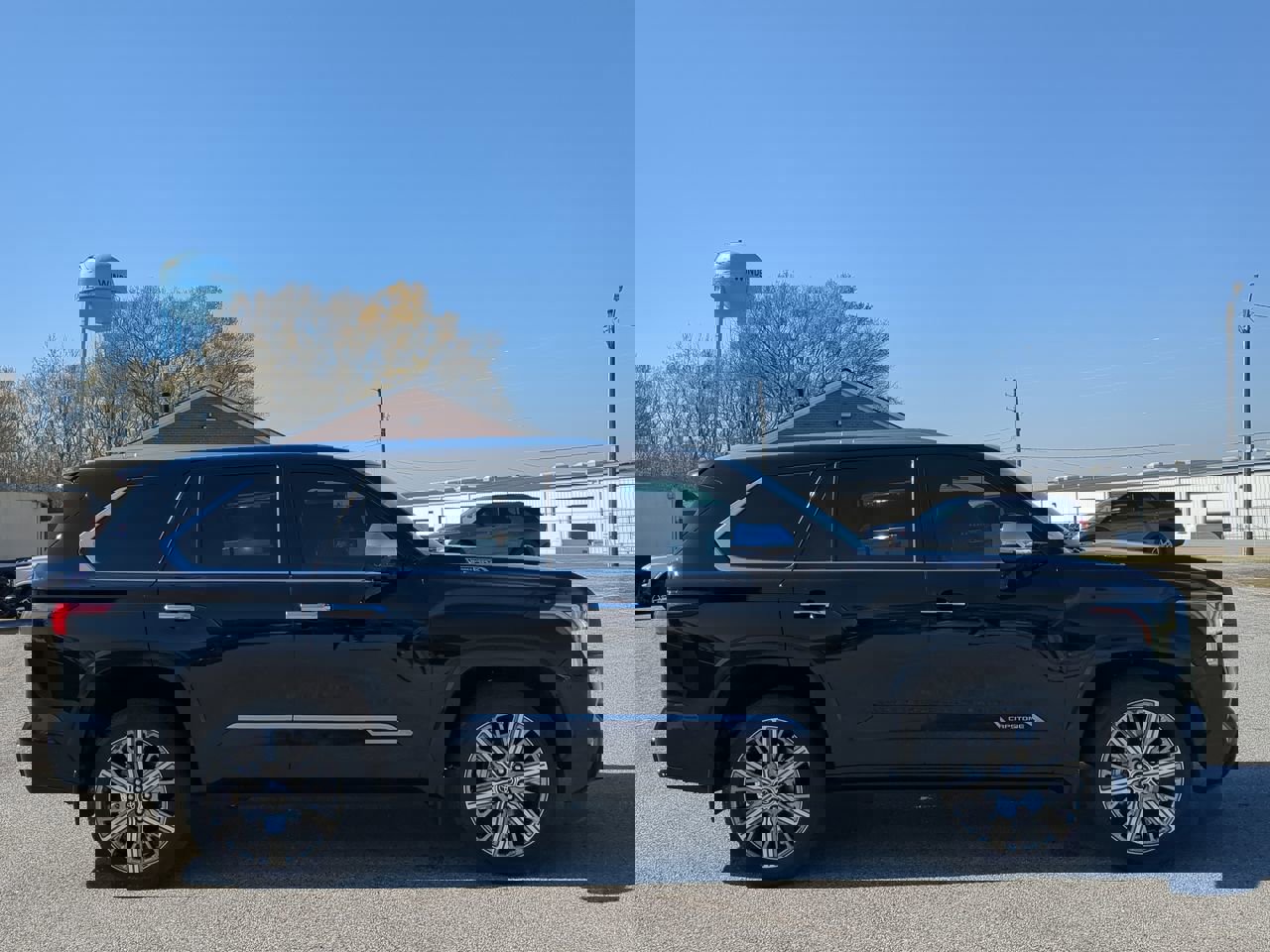 Used 2024 Toyota Sequoia Capstone image 6