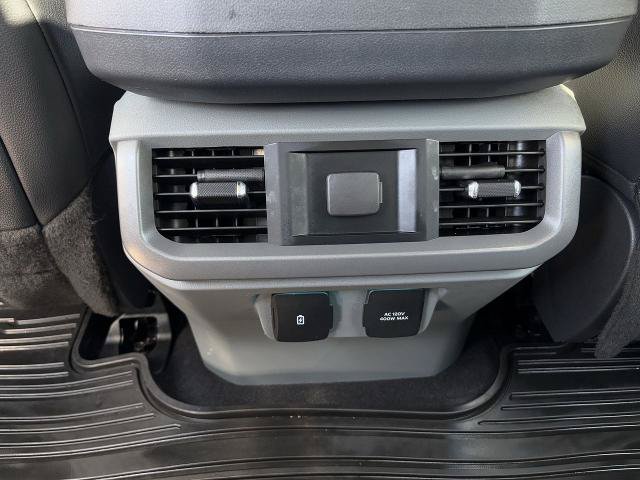 Certified 2023 Ford F150 Lariat w/ Trailer Tow Package AWD/4WD image 25