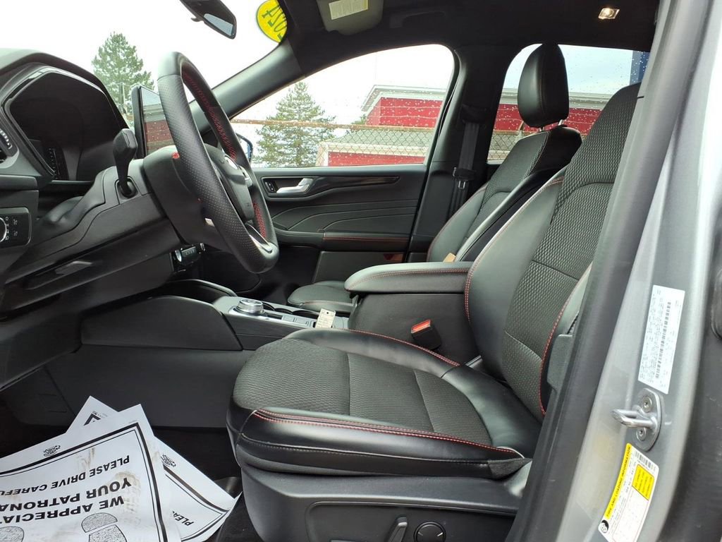 Certified 2024 Ford Escape ST-Line w/ Tech Pack #1 image 14