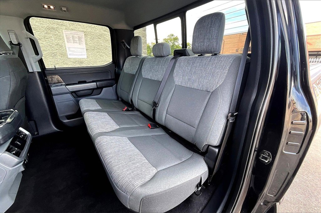 Certified 2022 Ford F150 XLT w/ Equipment Group 302A High image 24