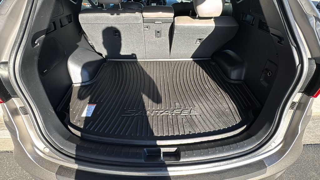 Used 2017 Hyundai Santa Fe Sport FWD image 24