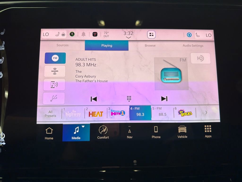 Used 2024 Jeep Wagoneer L Series II image 25