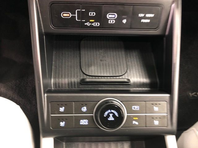 Used 2024 Hyundai Kona Limited image 17
