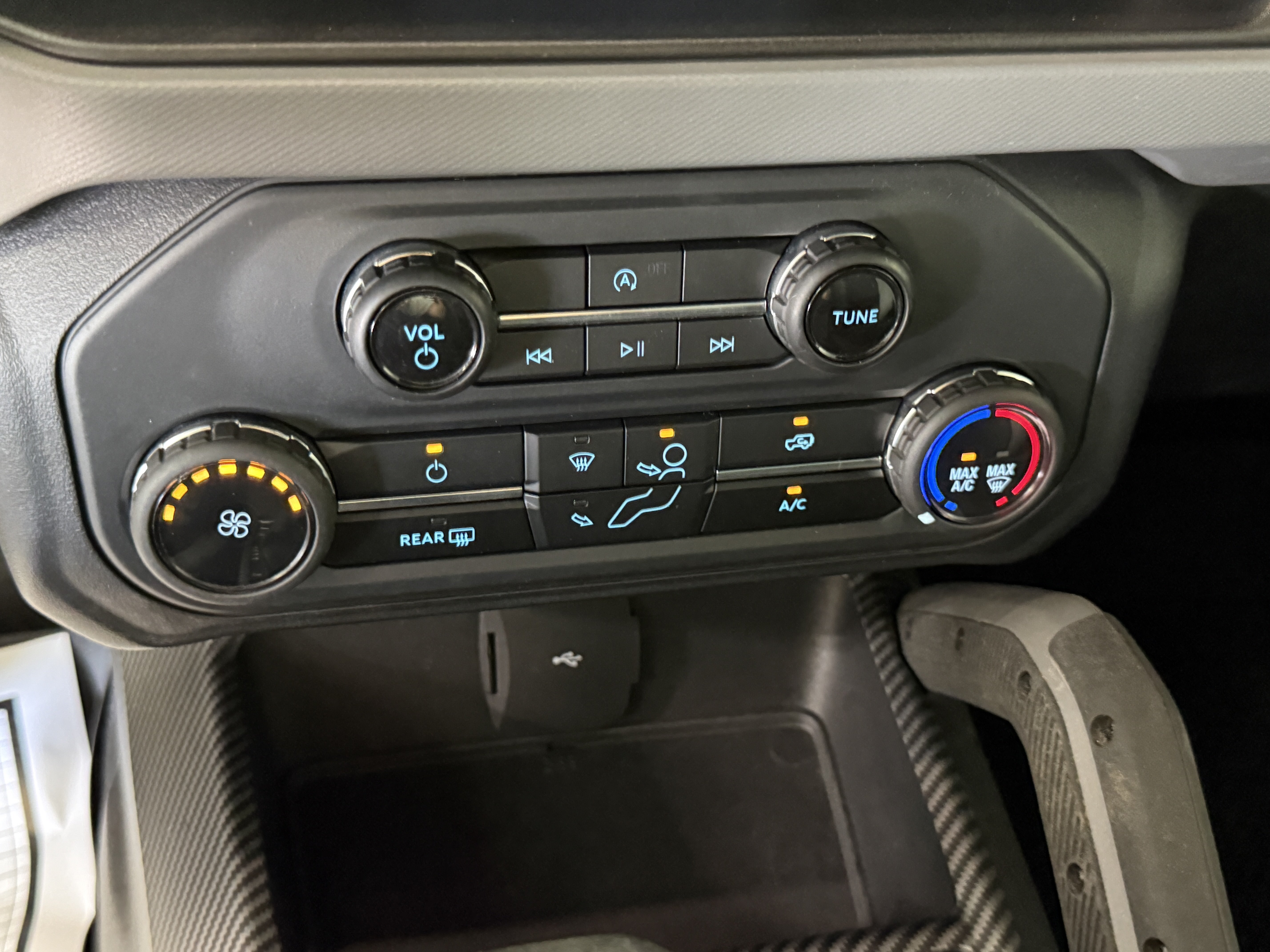 Certified 2023 Ford Bronco 4-Door AWD/4WD image 20