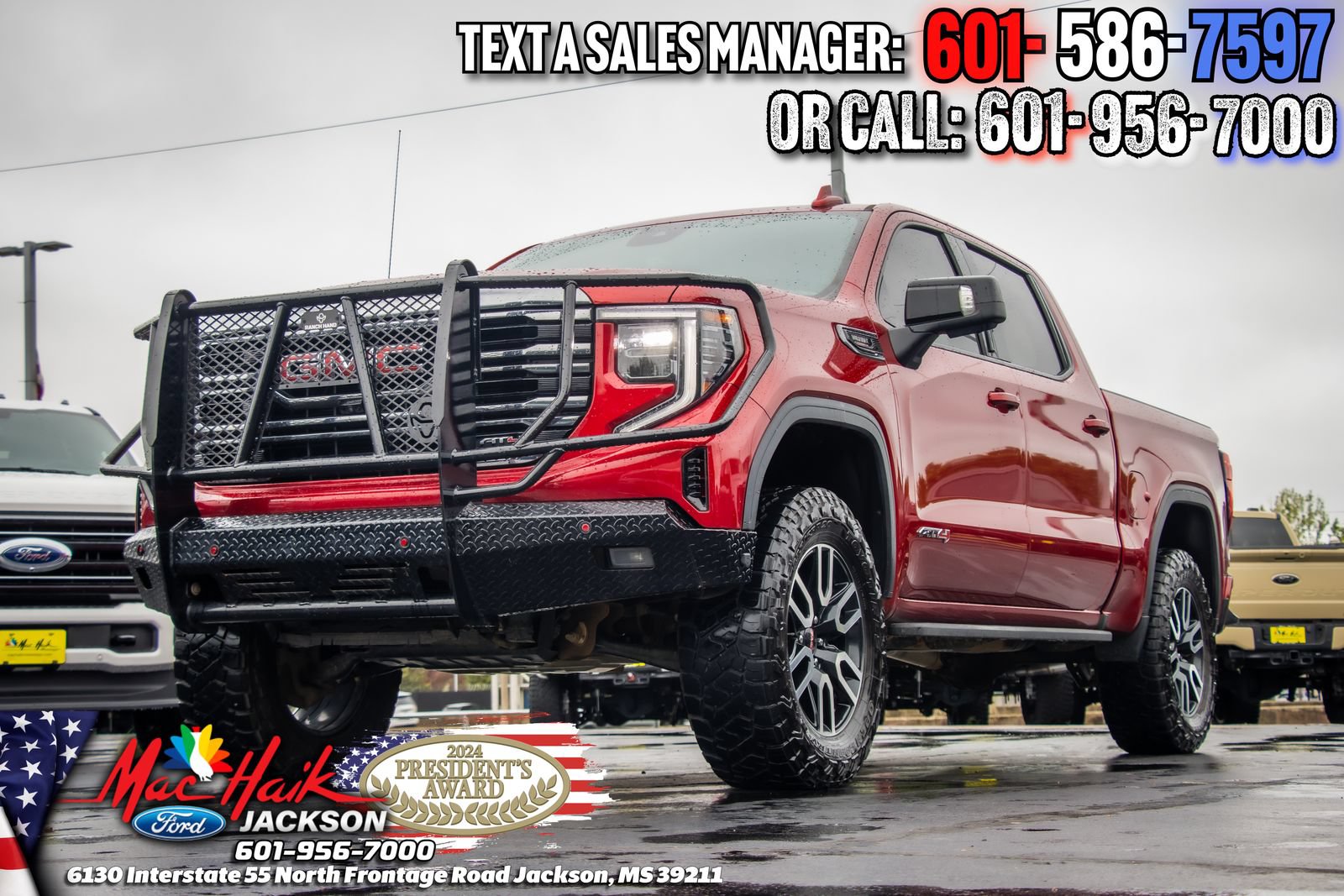 Used 2024 GMC Sierra 1500 AT4 w/ Technology Package AWD/4WD image 4