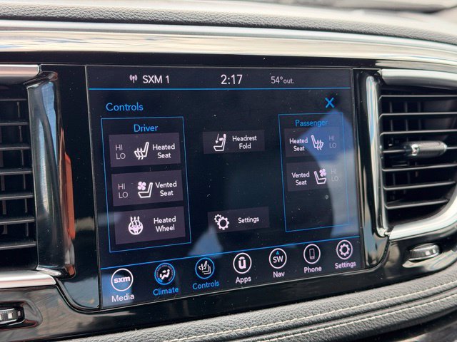 Used 2020 Chrysler Pacifica Limited w/ S Appearance Package FWD image 15