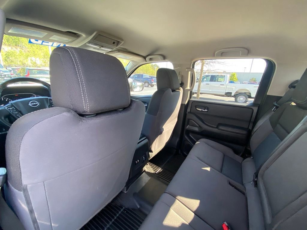 Used 2025 Nissan Frontier SV w/ SV Convenience Package image 22