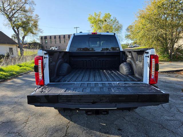 Certified 2026 Ford F250 Lariat w/ Black Appearance Package image 41