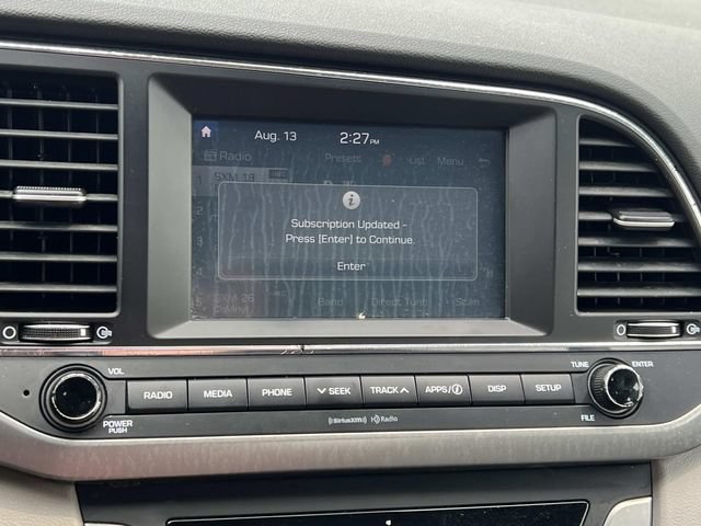 Used 2017 Hyundai Elantra SE FWD image 21