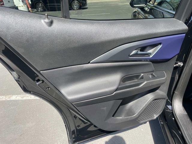 Used 2025 Chevrolet Equinox EV LT w/ Convenience Package image 32