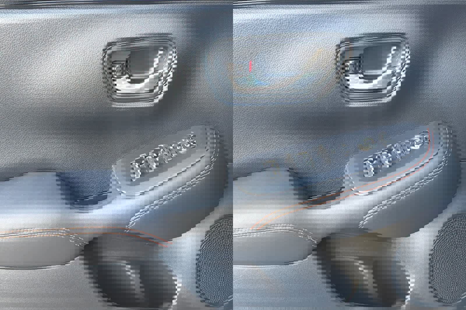 Used 2025 Honda HR-V Sport image 12