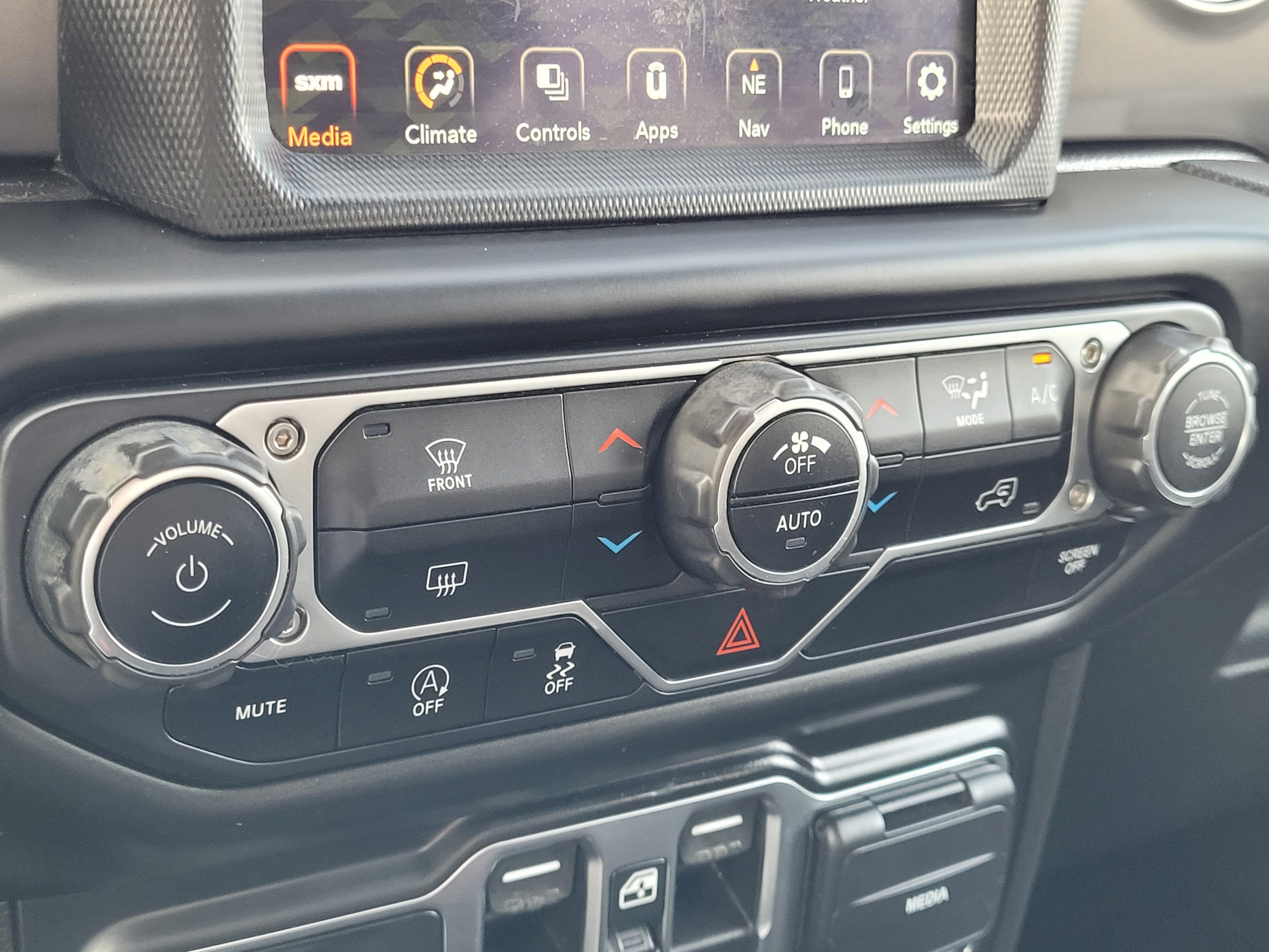 Used 2021 Jeep Gladiator Sport AWD/4WD image 22