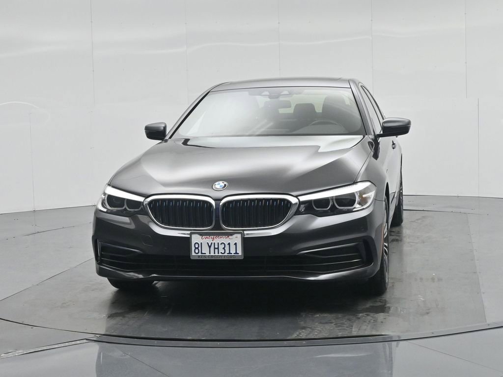 Used 2019 BMW 530e w/ Convenience Package image 61