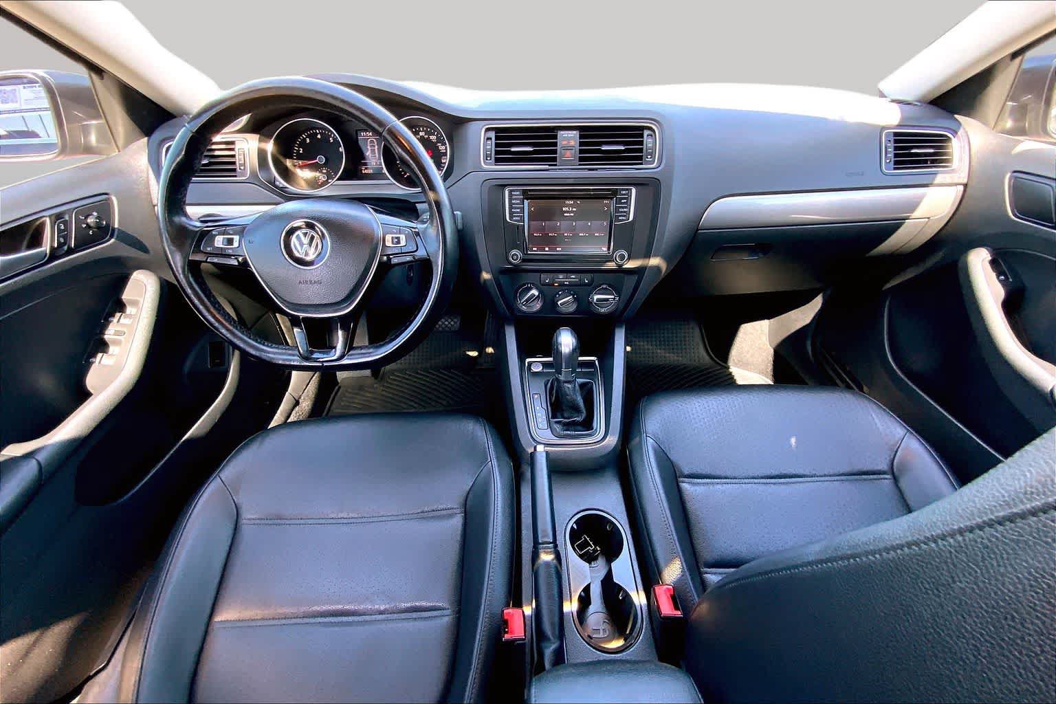 Used 2018 Volkswagen Jetta SE FWD image 14