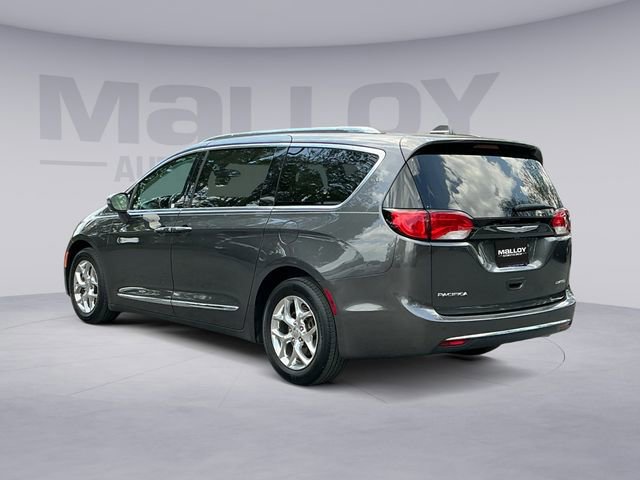 Used 2017 Chrysler Pacifica Limited FWD image 3