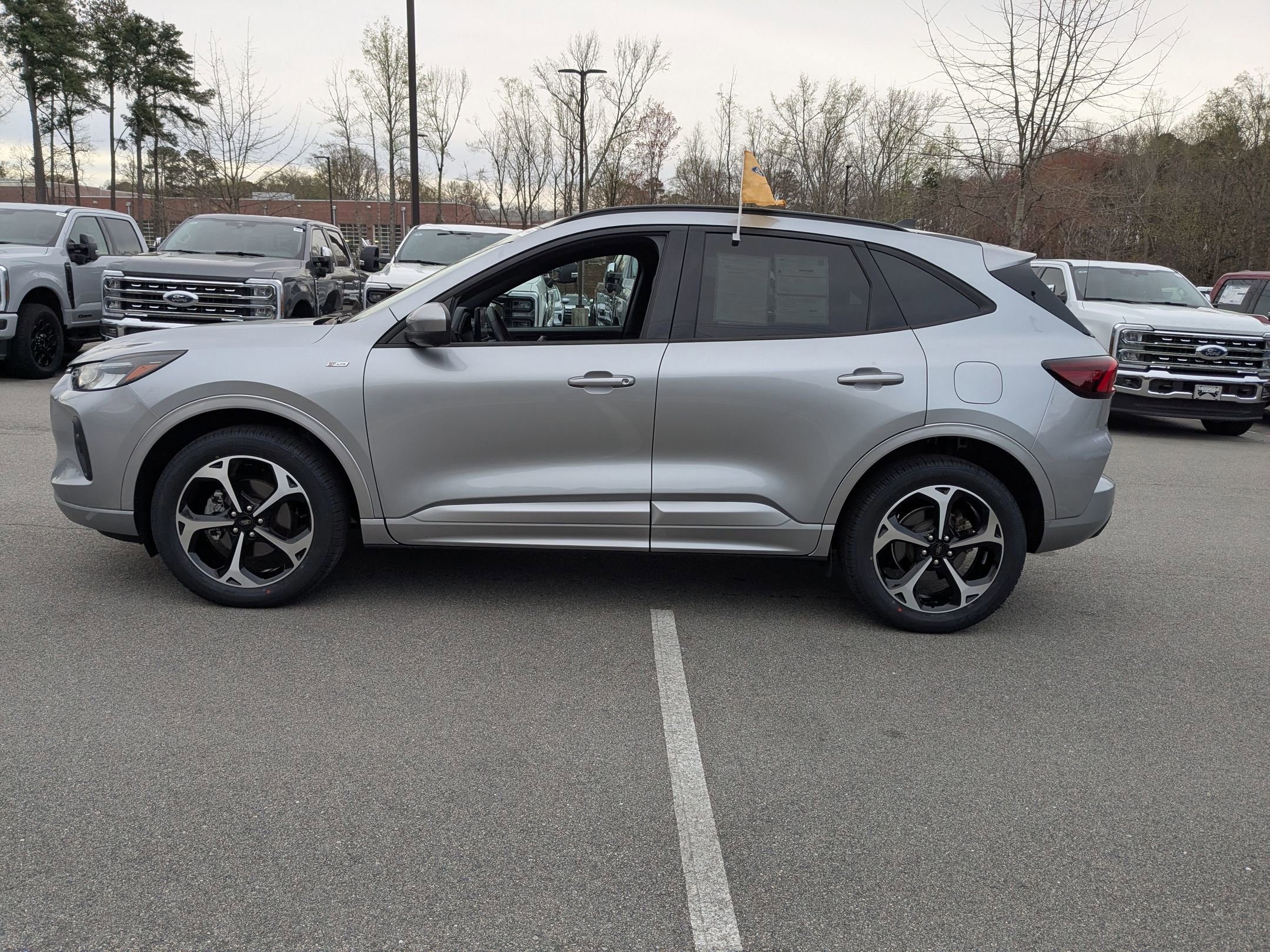 Certified 2023 Ford Escape ST-Line Select w/ Tech Pack #2 image 2