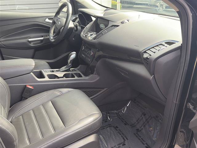 Certified 2019 Ford Escape Titanium AWD/4WD image 19