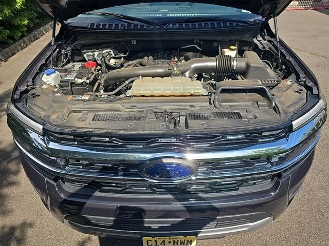 Certified 2022 Ford Expedition Limited AWD/4WD image 4