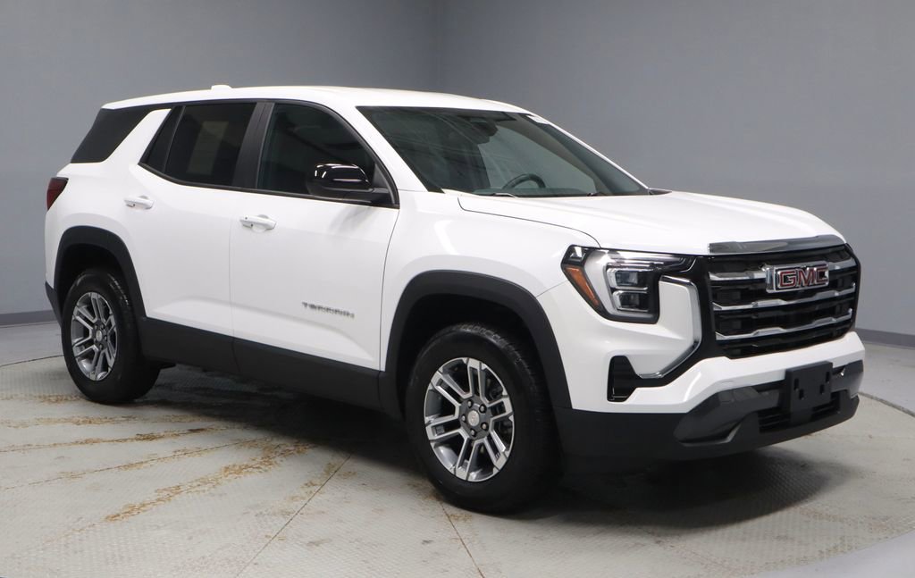 Used 2025 GMC Terrain Elevation