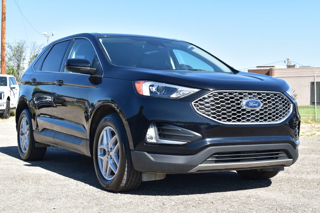Certified 2024 Ford Edge SEL w/ Convenience Package AWD/4WD image 3