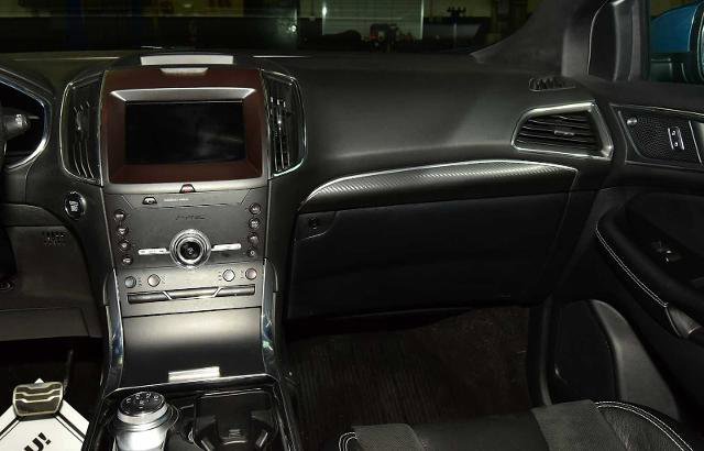 Certified 2020 Ford Edge ST w/ Equipment Group 401A image 18