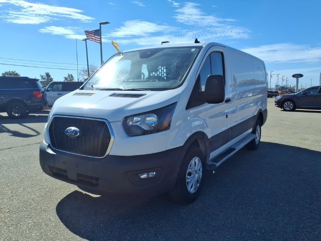 Certified 2025 Ford Transit 250 Low Roof w/ Exterior Upgrade Package RWD image 3