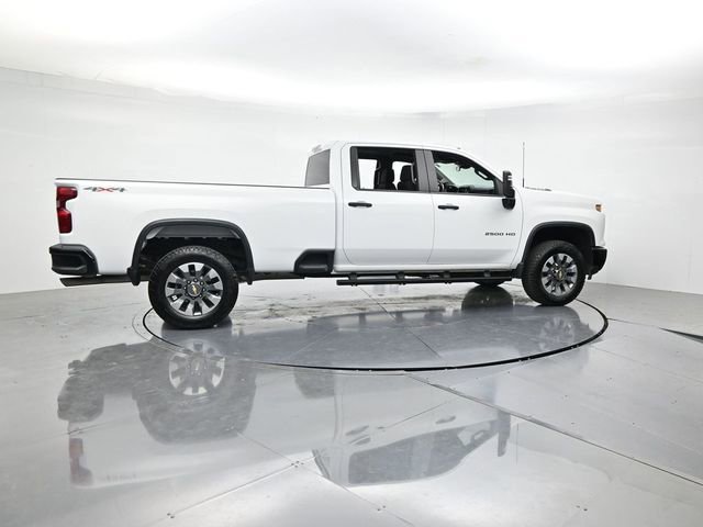 Used 2025 Chevrolet Silverado 2500 Custom AWD/4WD video 2