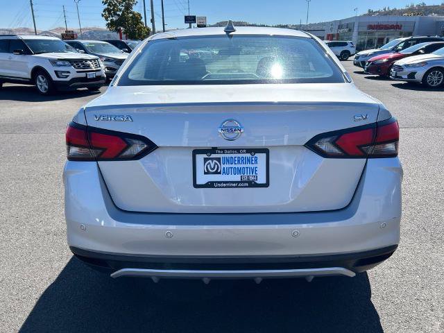 Used 2021 Nissan Versa SV FWD image 8