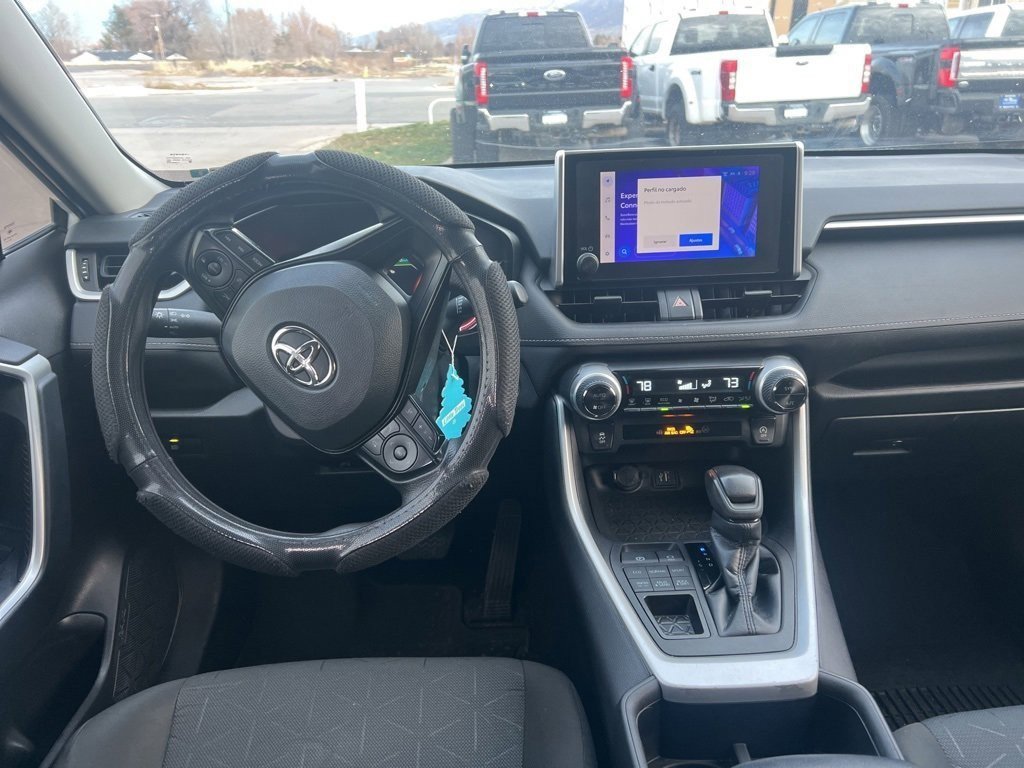 Used 2023 Toyota RAV4 XLE image 19