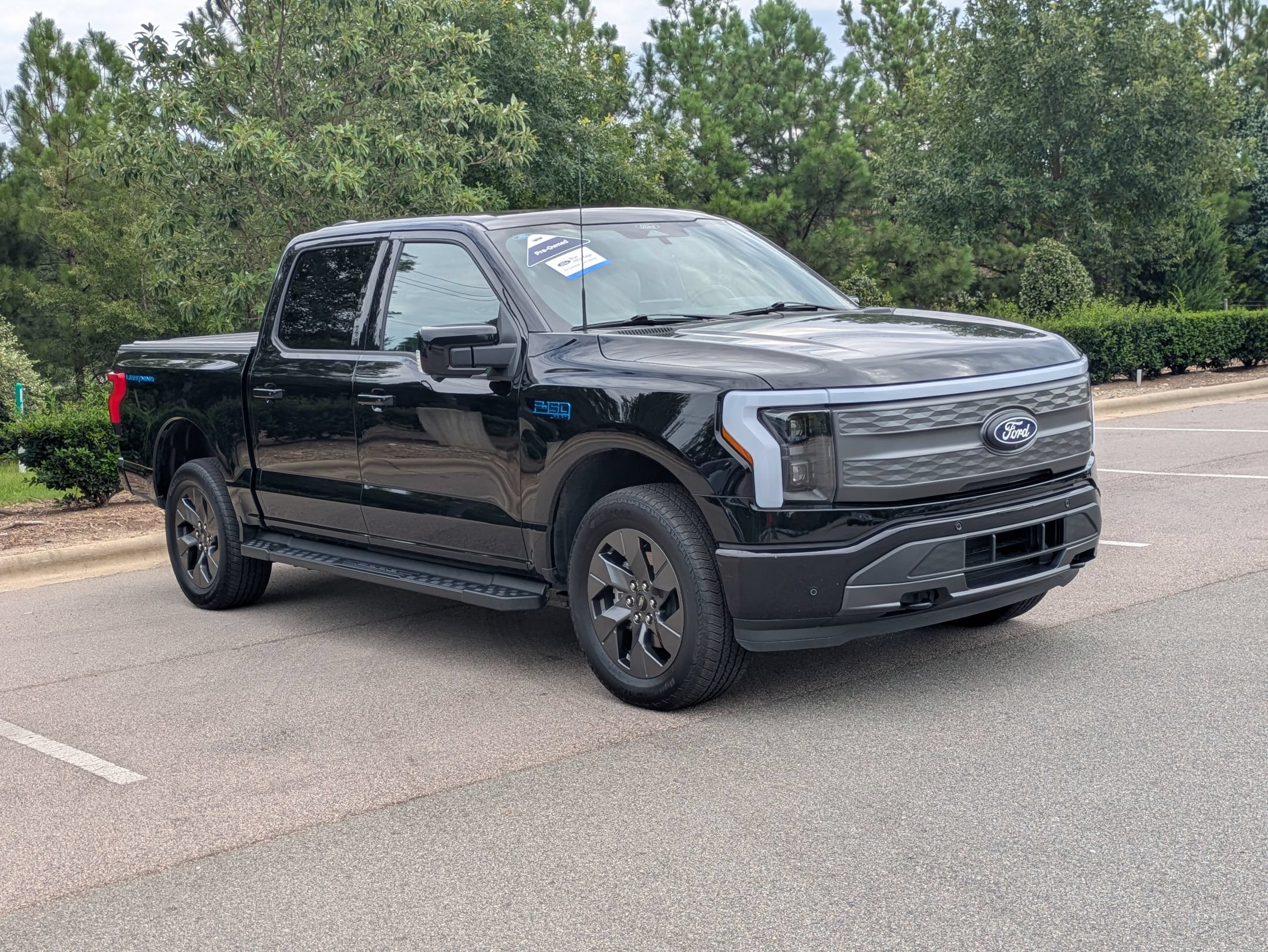 Certified 2025 Ford F150 Lightning Lariat w/ Max Trailer Tow Package AWD/4WD image 2