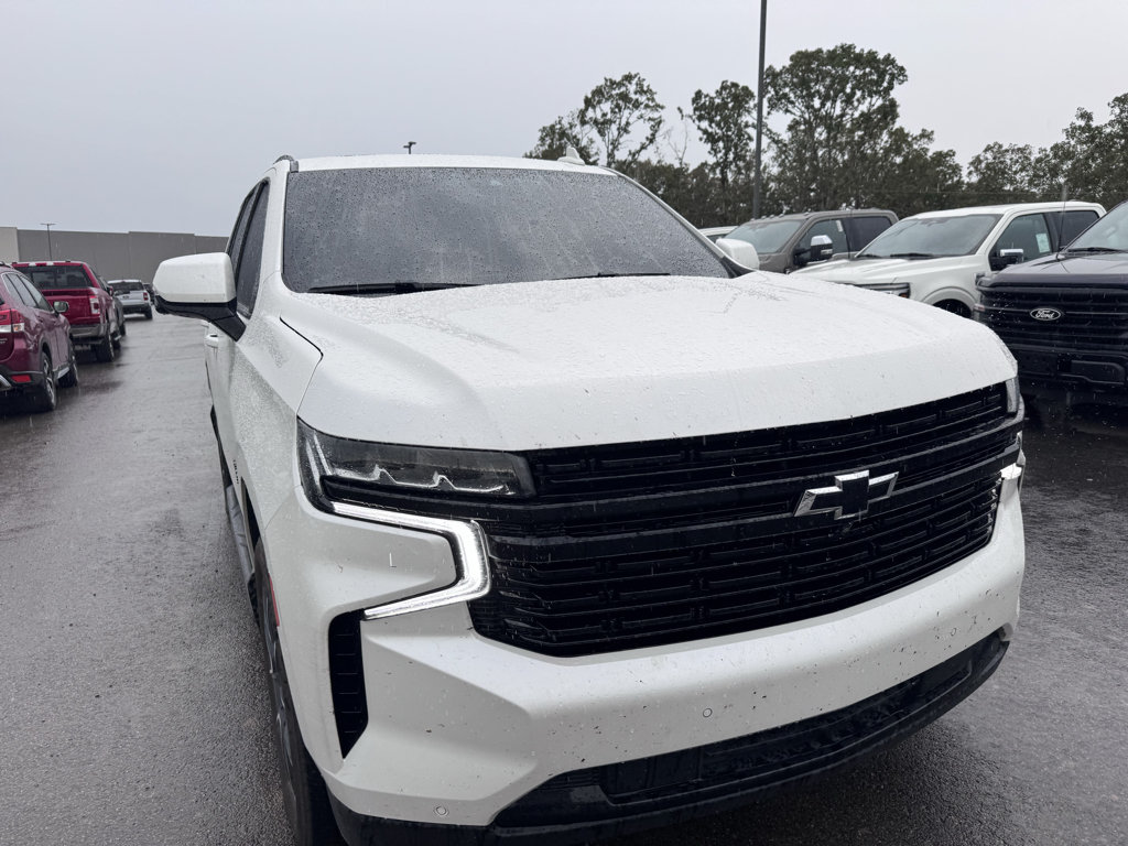 Used 2024 Chevrolet Tahoe RST w/ Luxury Package AWD/4WD image 3