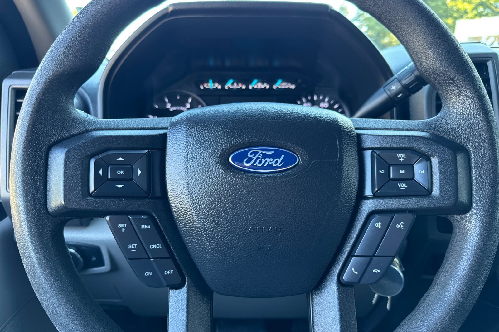 Certified 2020 Ford F550 4x4 Regular Cab Super Duty image 19