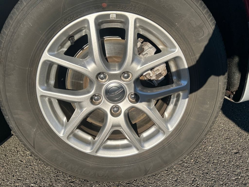 Used 2024 Chrysler Pacifica Touring-L image 13