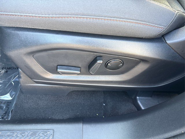 Certified 2025 Ford Explorer Active AWD/4WD image 17