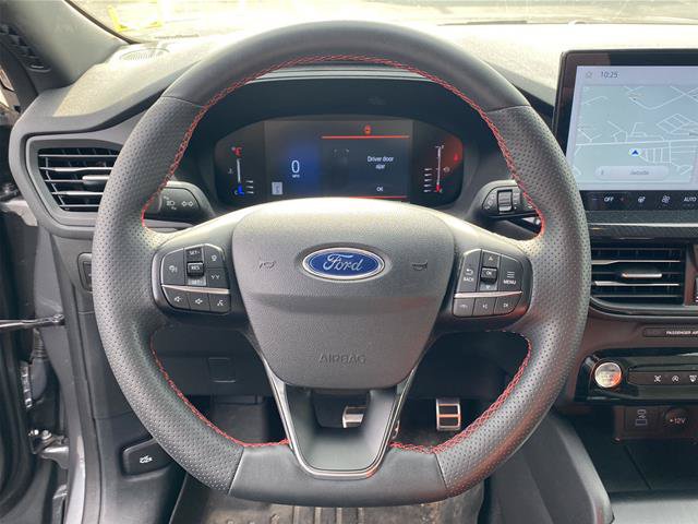 Certified 2023 Ford Escape ST-Line w/ Tech Pack #1 AWD/4WD image 17