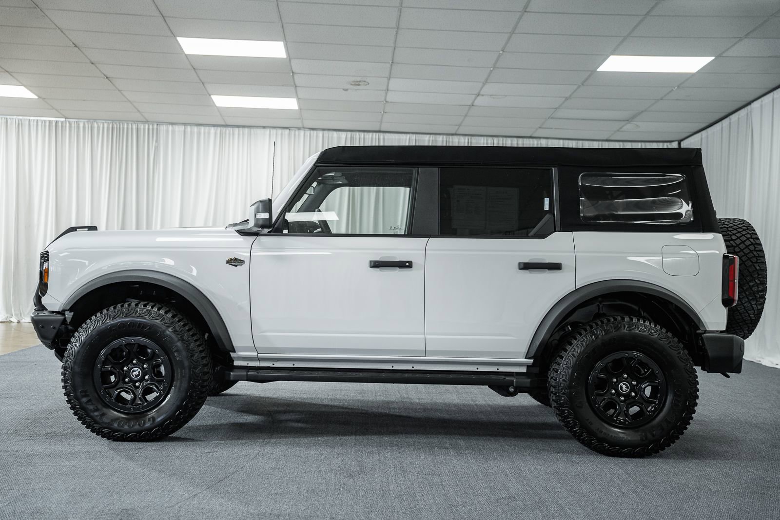 Certified 2024 Ford Bronco Wildtrak image 5