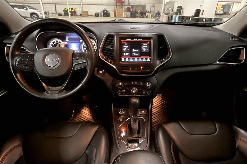 Used 2021 Jeep Cherokee Trailhawk w/ Trailer Tow Group image 14