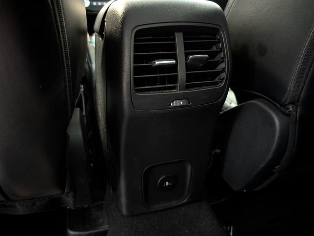 Certified 2024 Ford Escape Platinum AWD/4WD image 28