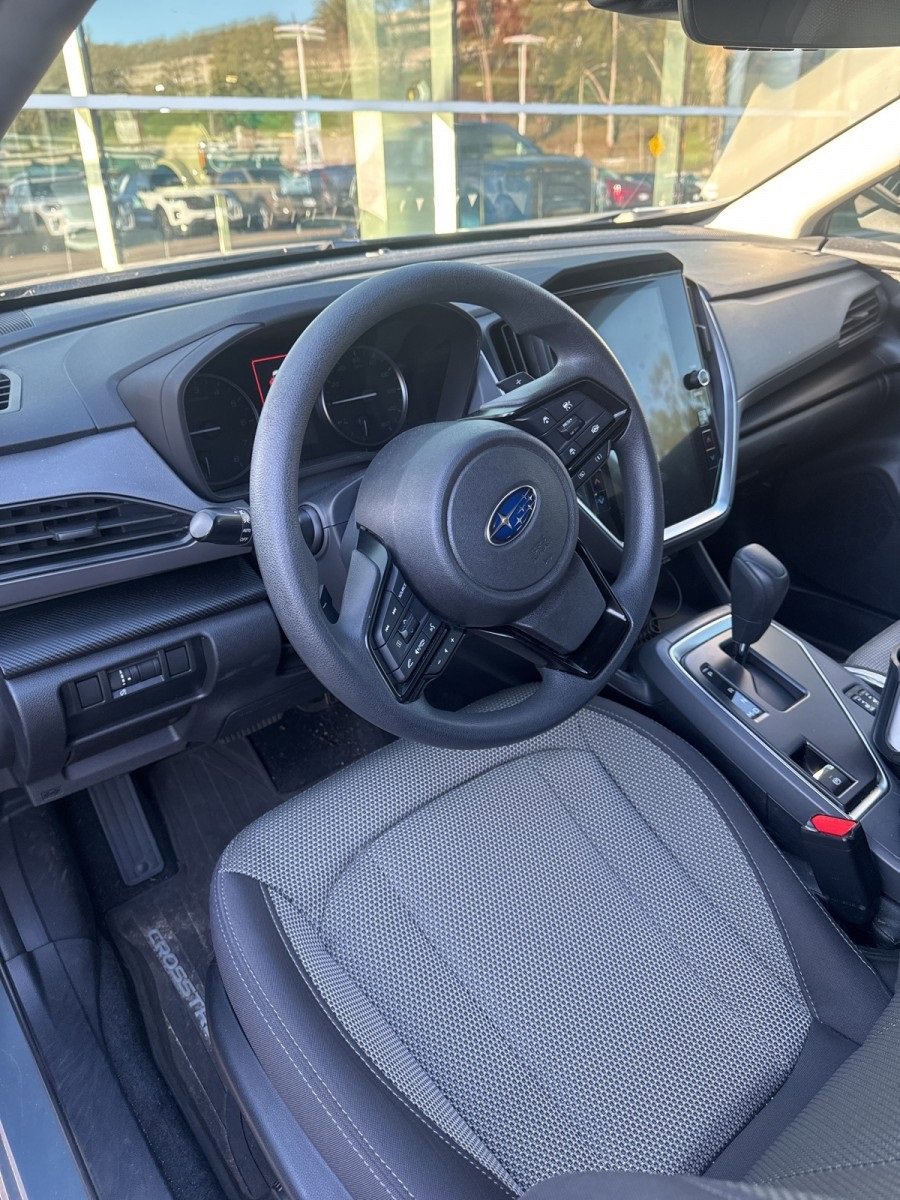 Used 2024 Subaru Crosstrek 2.0i Premium image 8