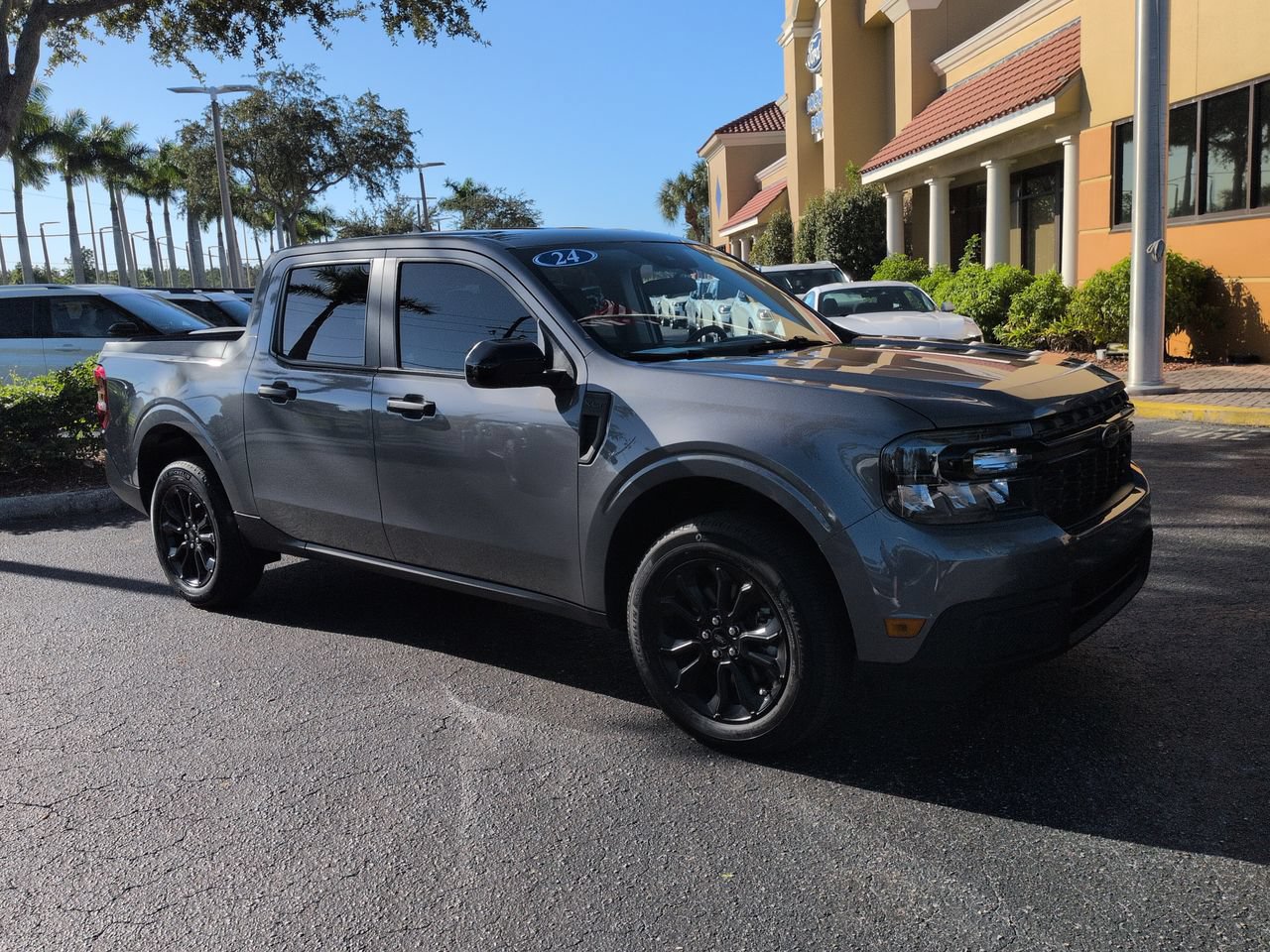 Certified 2024 Ford Maverick XLT w/ XLT Luxury Package FWD image 2