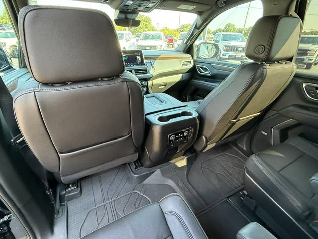 Used 2023 Chevrolet Tahoe High Country AWD/4WD image 11