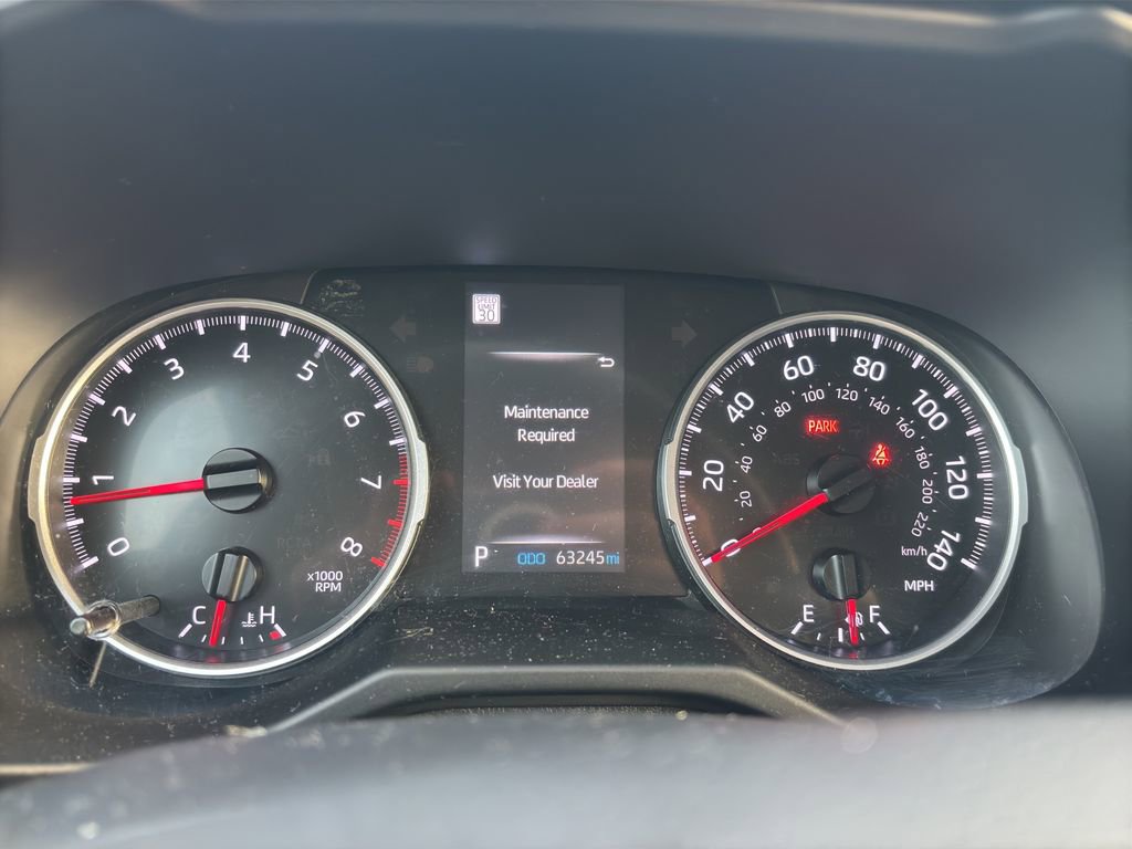 Used 2022 Toyota RAV4 LE FWD image 21